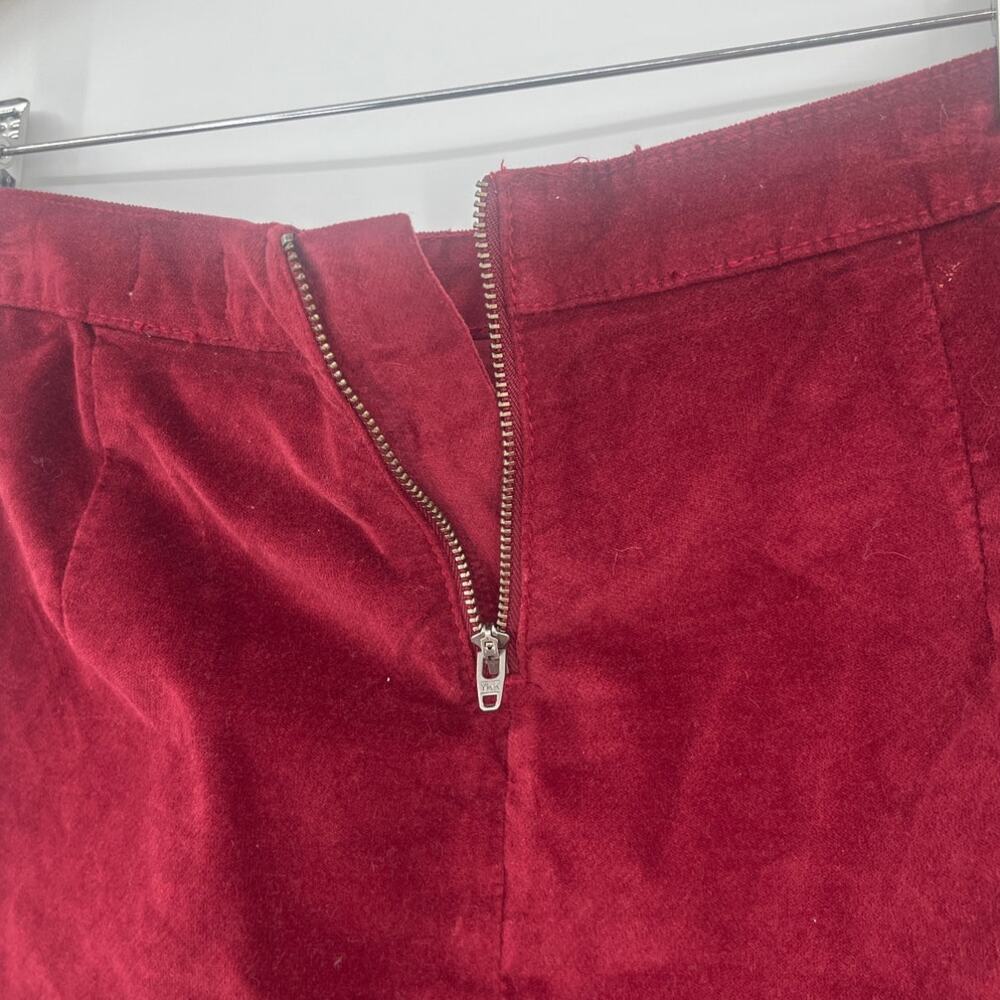 Mossimo Y2K Burgundy Faux Suede Mini Skirt Sz 2 Studs Rocker Grunge Indie Sleaze - Picture 6 of 9